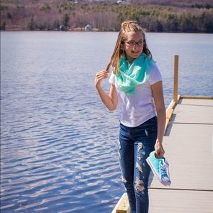 Meet your Posher, Riley